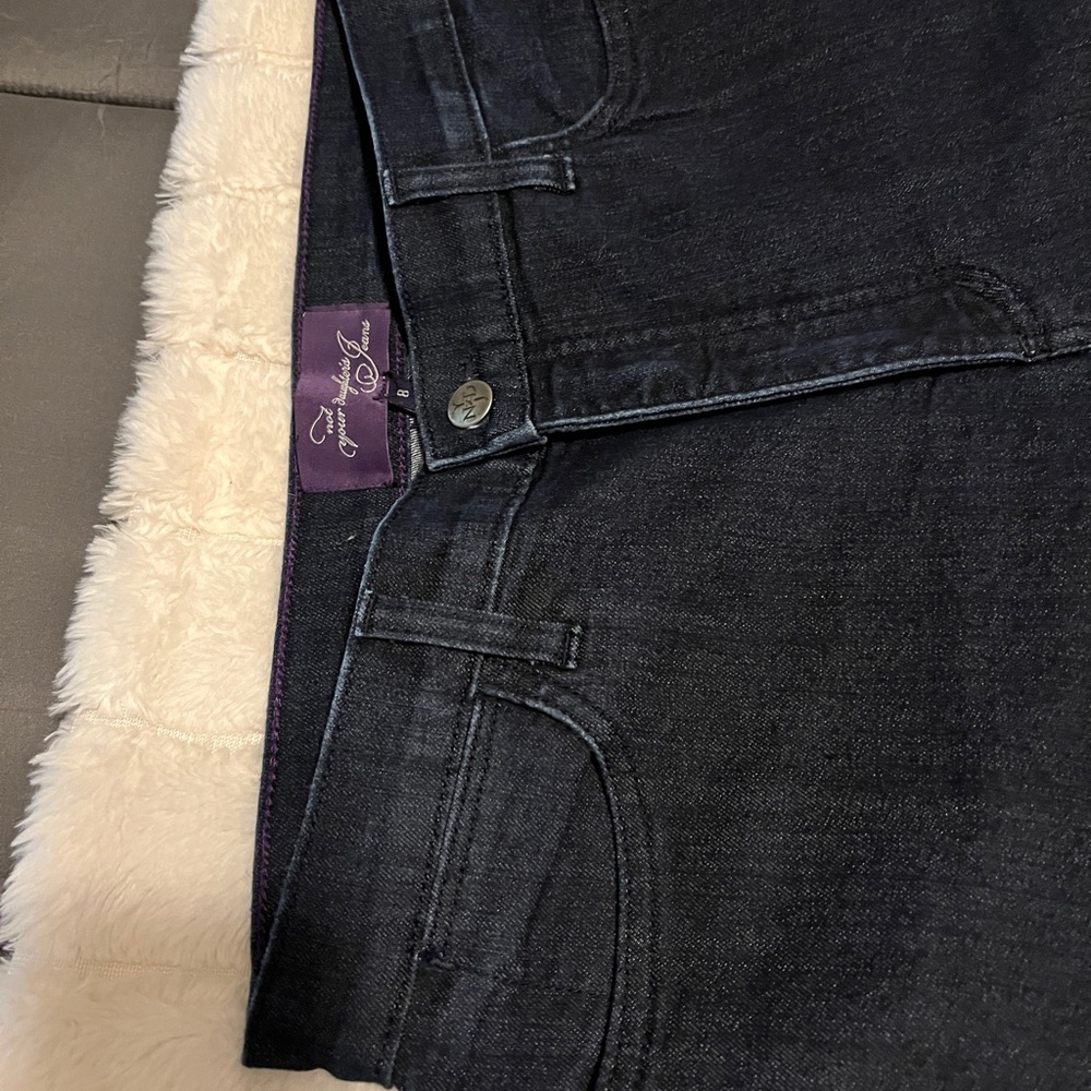 Blue Jeans - Picture 3 of 6